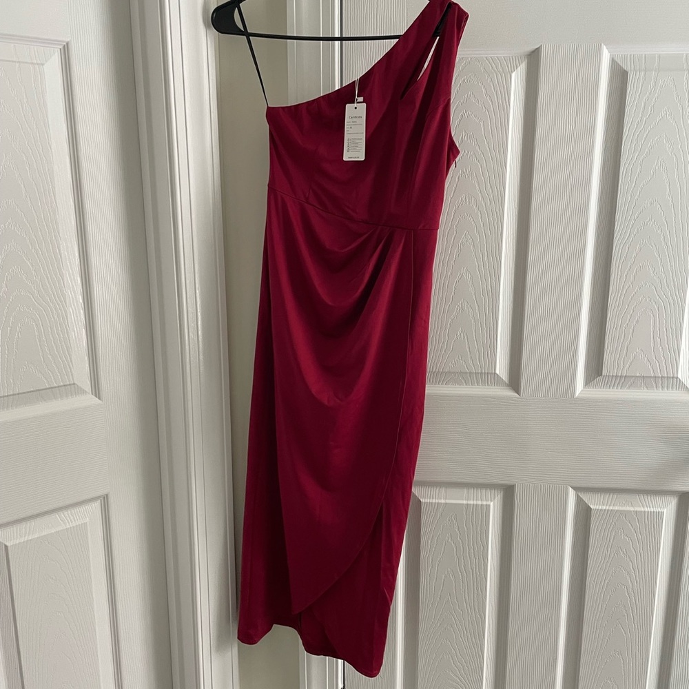 Chic One-Shoulder Burgundy Dress